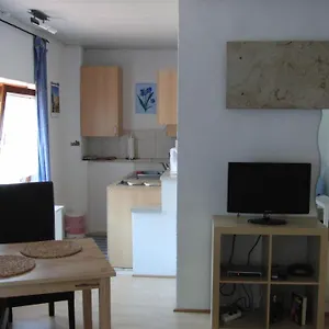 Burgauer Hof Apartment