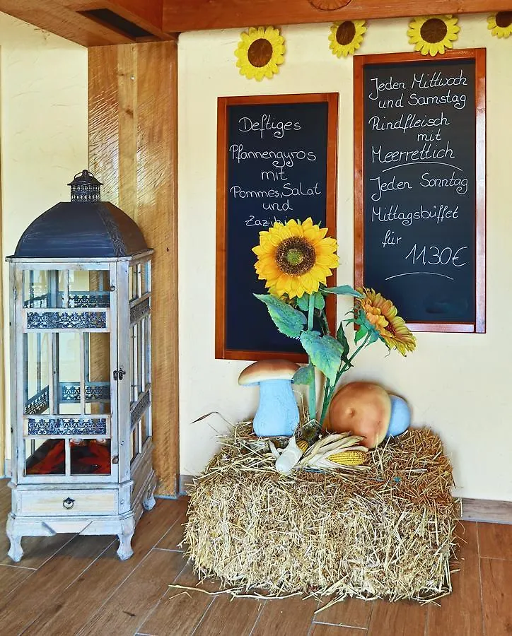 מלון Leidersbach Restaurant Gruener Baum בית הארחה